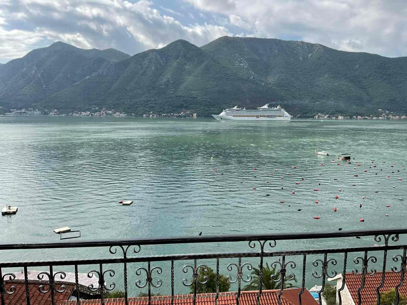 Glosy Kotor Exterior photo